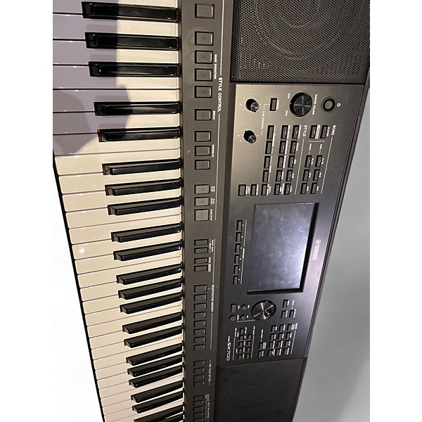 Used Yamaha PSR-SX700 Keyboard Workstation