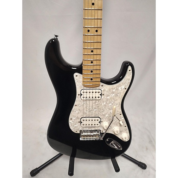 Used Fender Used Fender American Professional Standard Stratocaster HSS Black Solid Body Electric Guitar