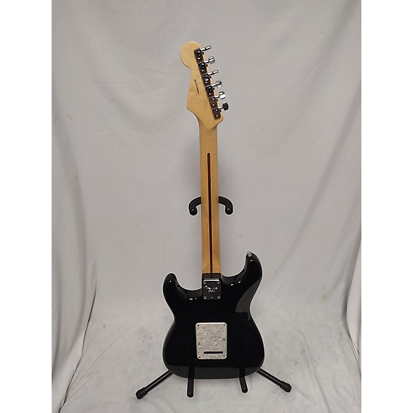 Used Fender Used Fender American Professional Standard Stratocaster HSS Black Solid Body Electric Guitar