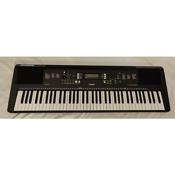 Used Yamaha Used Yamaha PSREW300 76 Key Portable Keyboard