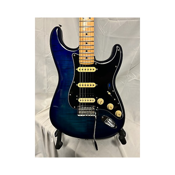 Used Fender Used Fender Player Stratocaster HSS Plus Top Blue Burst Solid Body Electric Guitar