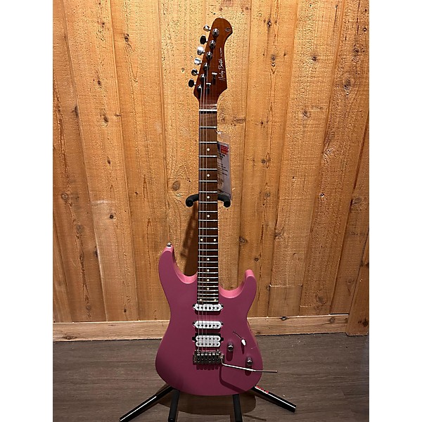 Used Harley Benton Used Harley Benton Fusion III Pro Series Pink Solid Body Electric Guitar