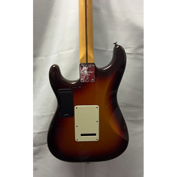 Used Fender Used 2015 Fender American Deluxe Stratocaster Plus HSS Tobacco Sunburst Solid Body Electric Guitar