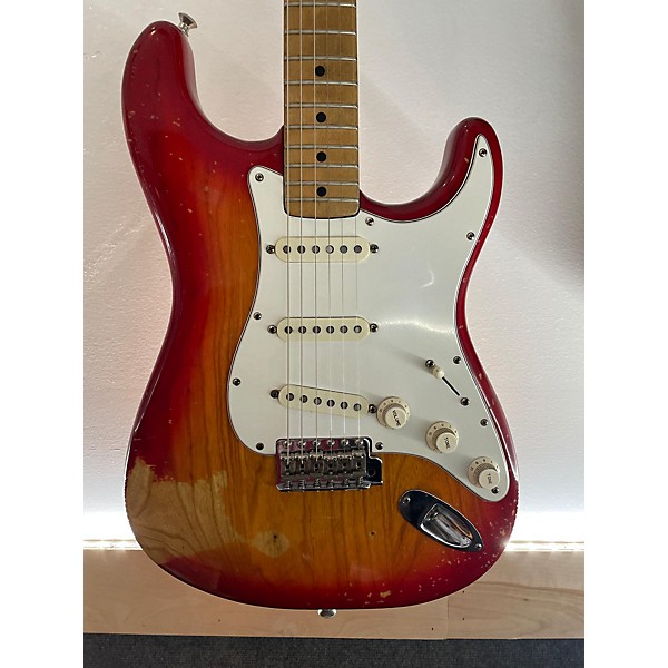 Vintage Fender Vintage 1981 Fender Stratocaster Sienna Sunburst Solid Body Electric Guitar