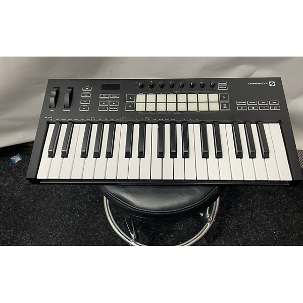 Used Novation Used Novation Launchkey 37 MIDI Controller