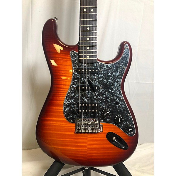 Used Fender Used Fender Standard Stratocaster HSS Plus Top Sunburst Solid Body Electric Guitar