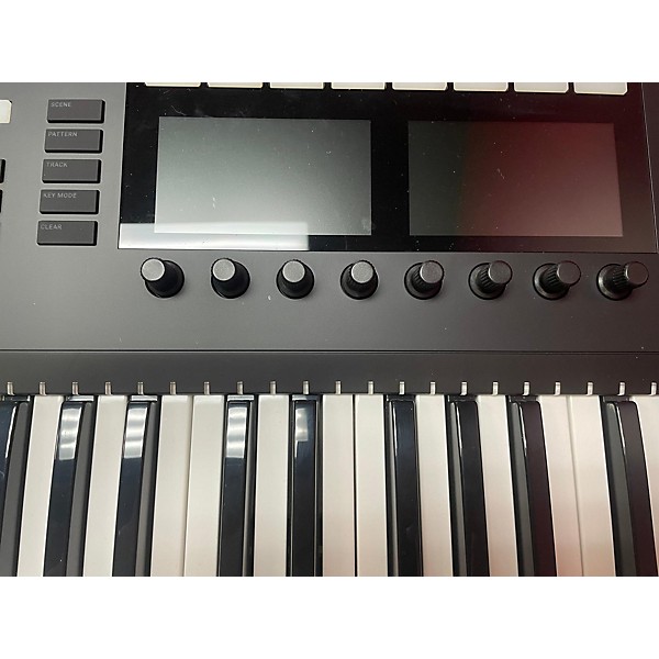 Used Native Instruments Komplete Kontrol S61 MK2 MIDI Controller