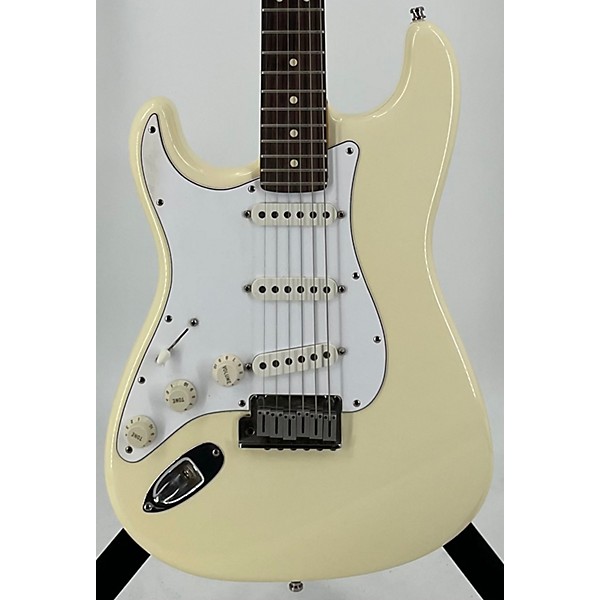 Used Used Fender American Standard Stratocaster Left Handed Olympic White Electric Guitar