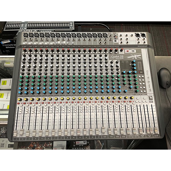 Used Soundcraft SIGNATURE 22 MTK Unpowered Mixer