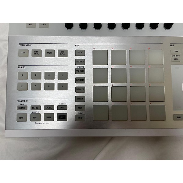 Used Native Instruments Used Native Instruments Maschine Studio MIDI Controller