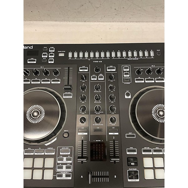 Used Roland DJ-505 DJ Controller