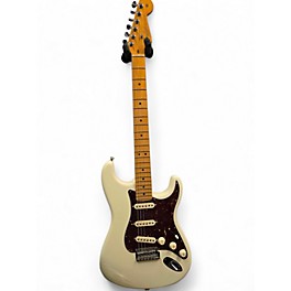 Used Fender Used 2020 Fender American Professional II Stratocaster Olympic White Solid Body Electric Guitar