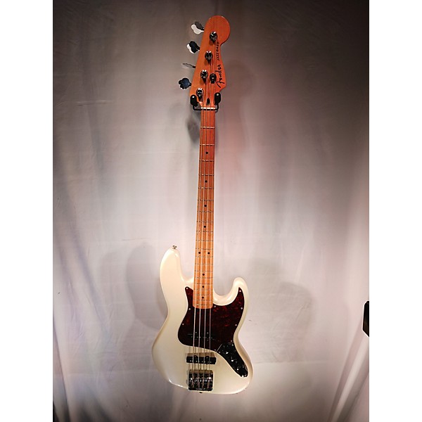 Used Fender Used Fender Player Plus Active Jazz Bass White Electric Bass Guitar