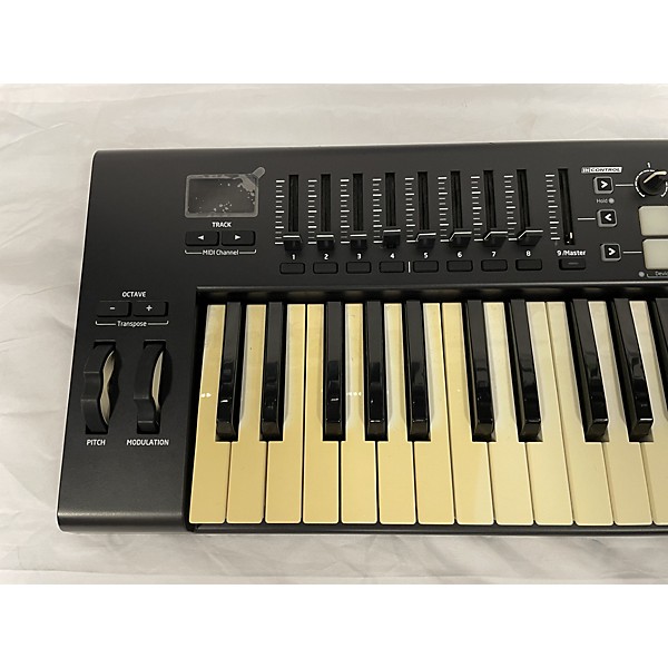 Used Novation Used Novation Launchkey 49 Key MIDI Controller