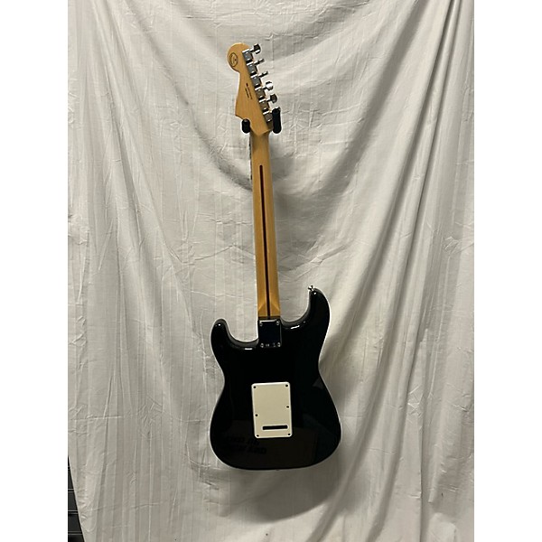 Used Fender Player Stratocaster Solid Body Electric Guitar Black