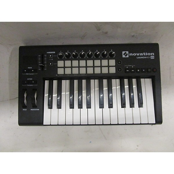 Used Novation Used Novation Launchkey 25 Key MIDI Controller