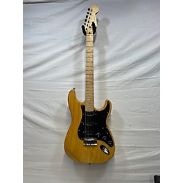 Used Fender Used Fender Special Edition Lite Ash Stratocaster Natural Solid Body Electric Guitar