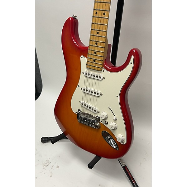 Used G&L Used G&L S500 Deluxe 2 Color Sunburst Solid Body Electric Guitar