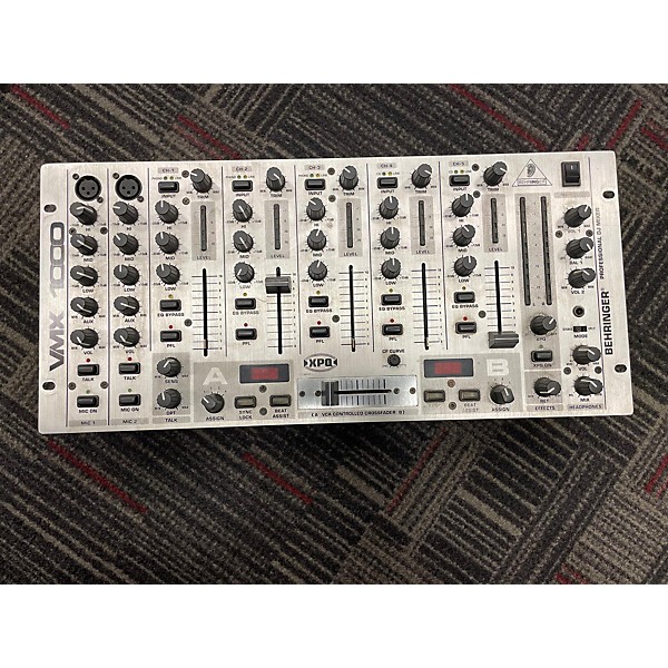 Used Behringer VMX1000 Powered Mixer