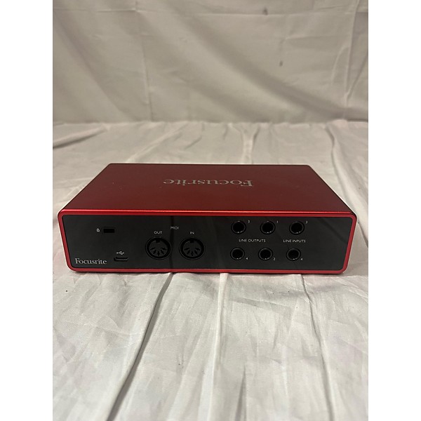 Used Focusrite Scarlett 4i4 Audio Interface