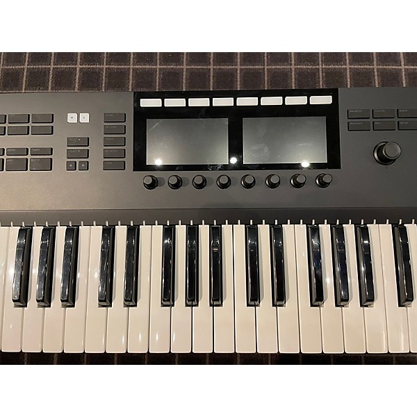 Used Native Instruments Komplete Kontrol S49 MK2 MIDI Controller