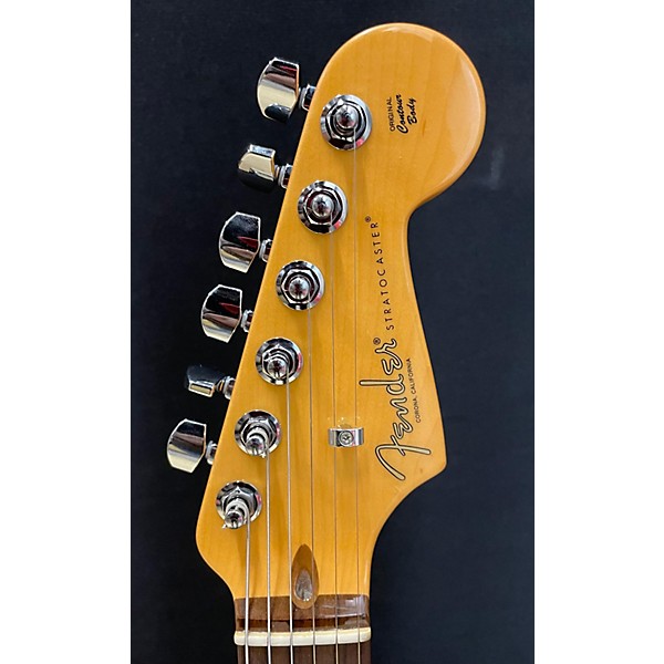 Used Fender Used Fender American Professional II Stratocaster 3 Tone Sunburst Solid Body Electric Guitar