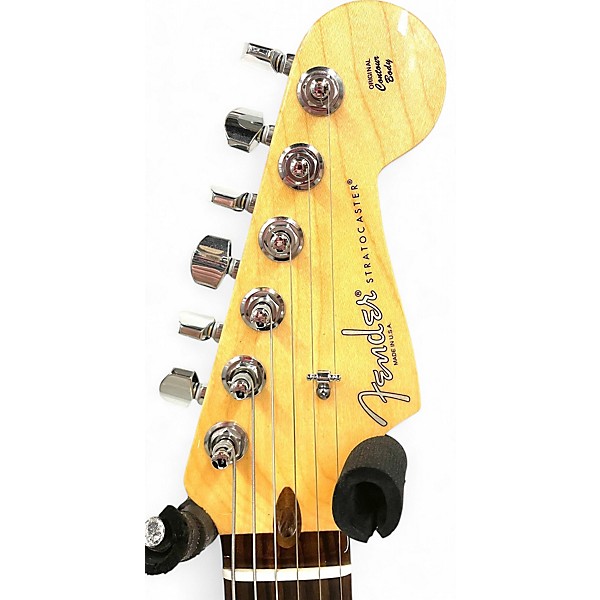 Used Fender Used Fender American Deluxe Stratocaster Plus HSS Mystic 3-Tone Burst Solid Body Electric Guitar