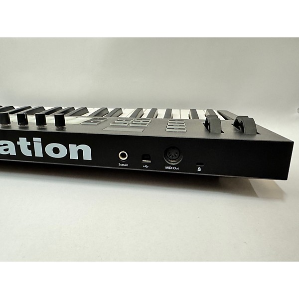 Used Novation Used Novation Launchkey 37 MIDI Controller