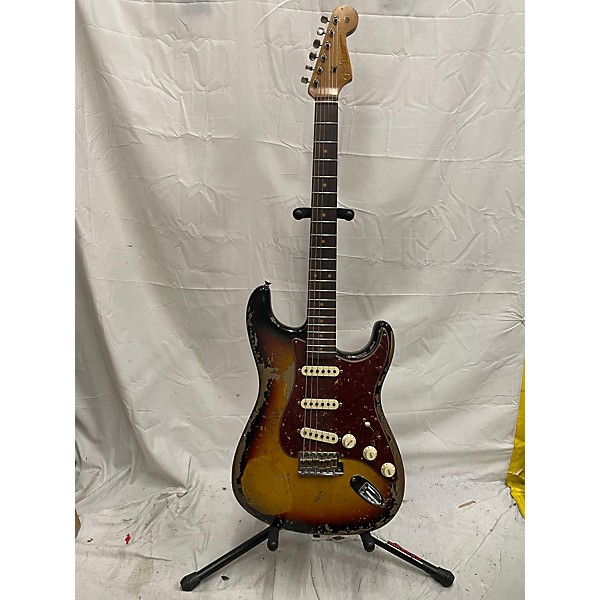 Used Fender Used Fender Custom Shop 1961 Roasted Stratocaster 3 Color Sunburst Solid Body Electric Guitar