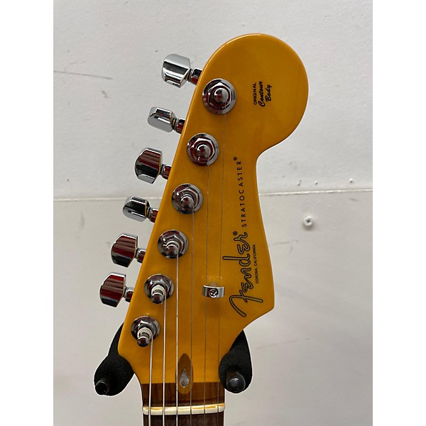 Used Fender Used Fender American Professional II Stratocaster 2 Tone Sunburst Solid Body Electric Guitar