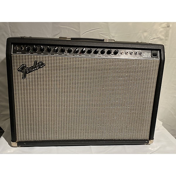 Used Fender Used Fender Ultimate Chorus Guitar Combo Amp