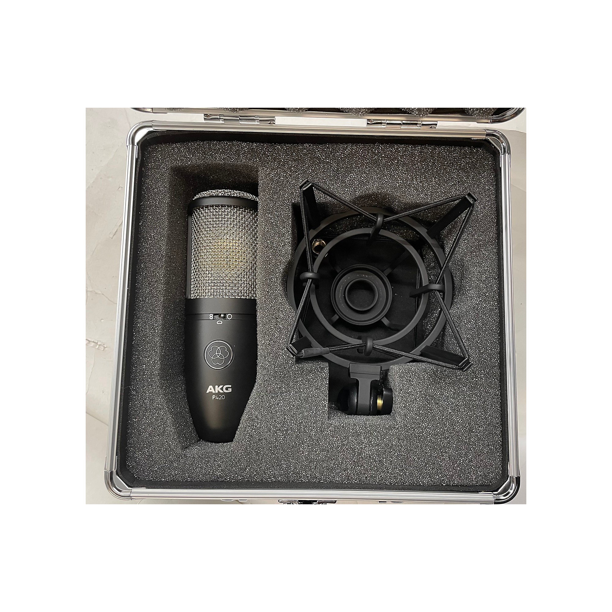 AKG P420 online Condenser Microphone