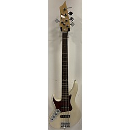 Used Fender Used Brownsville NEW YORKER White Electric Bass Guitar