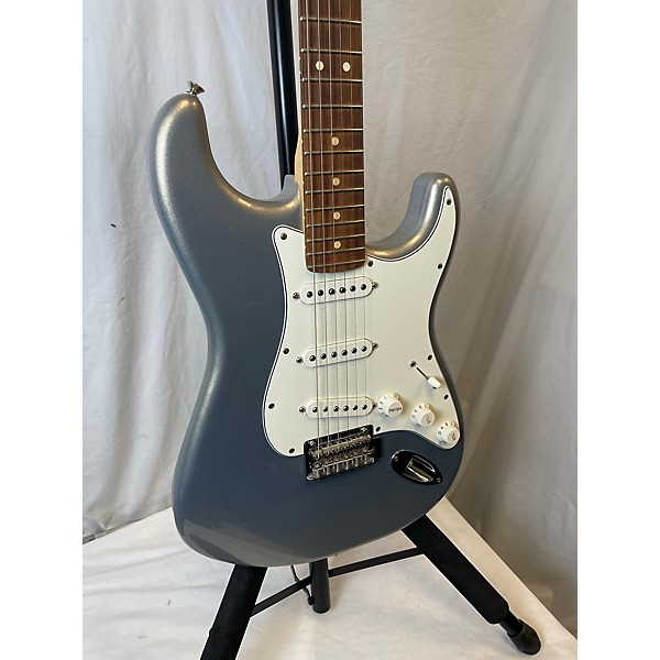 Used Fender Used Fender 75th Anniversary Player Stratocaster Silver Sparkle Solid Body Electric Guitar