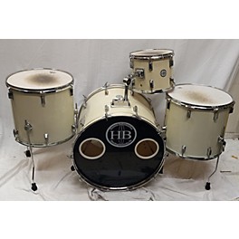 Used BOSS Used Huntington Beach 4 piece 4 Piece Drum Set White Drum Kit