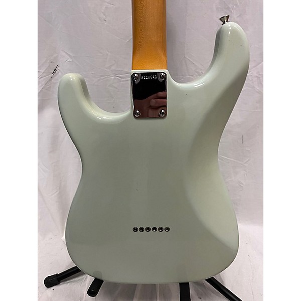 Used Fender Used 2022 Fender Vintage Custom 59' Stratocaster Aged Sonic Blue Solid Body Electric Guitar