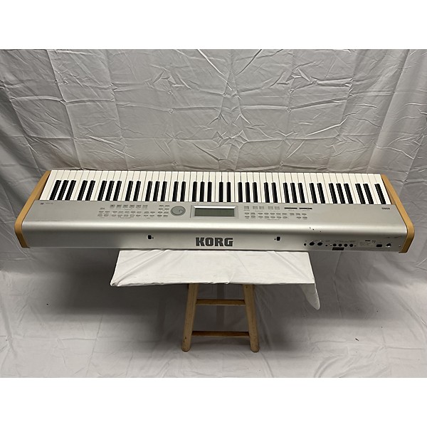 Used KORG SP500 Keyboard Workstation