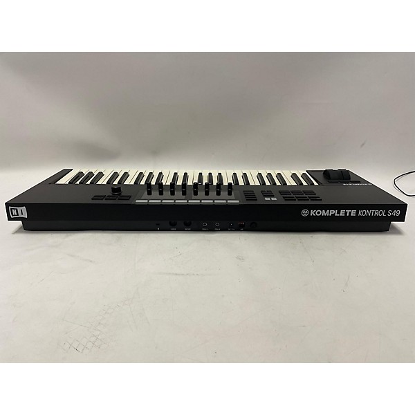 Used Native Instruments Used Native Instruments Komplete Kontrol S49 MK2 MIDI Controller