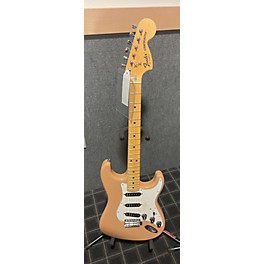 Used Fender Used Fender Limited International Color Stratocaster Sahara Tope Solid Body Electric Guitar