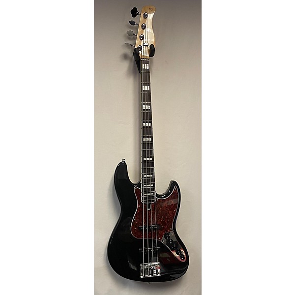 Used Sire Used Sire Marcus Miller V7 Alder Black Electric Bass Guitar