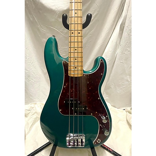 Used Fender Used Fender Player Precision Bass Ocean Turquoise Electric Bass Guitar