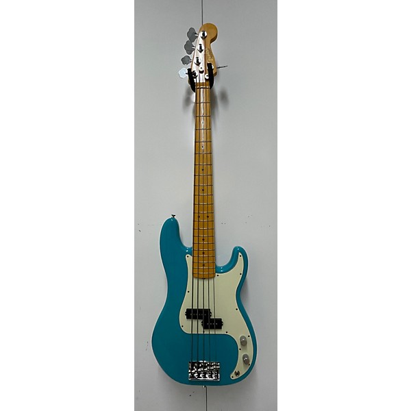 Used Fender Used 2023 Fender AMERICAN PROFESSIONAL PRECISION BASS V MIAMI BLUE Electric Bass Guitar