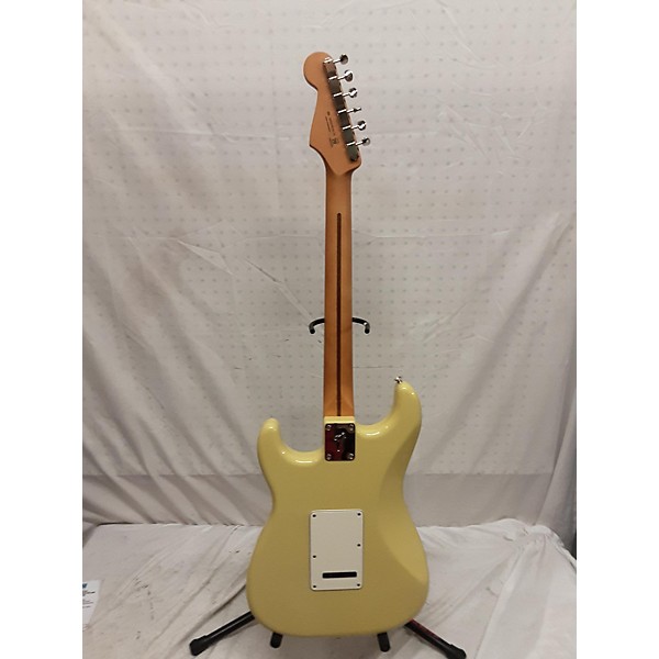 Used Fender Player II Stratocaster Maple Fingerboard Electric Guitar Solid Body Electric Guitar