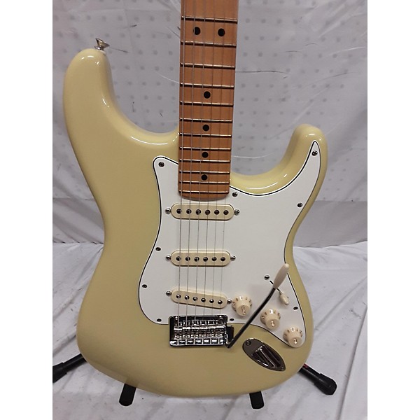 Used Fender Player II Stratocaster Maple Fingerboard Electric Guitar Solid Body Electric Guitar