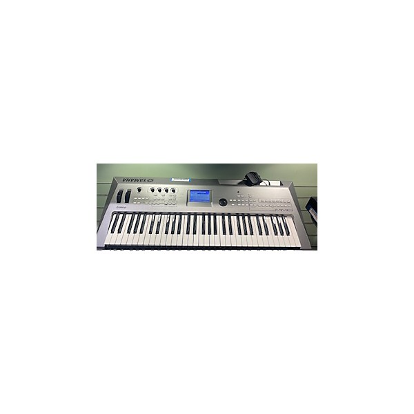 Used Yamaha MM6 61 Key Keyboard Workstation