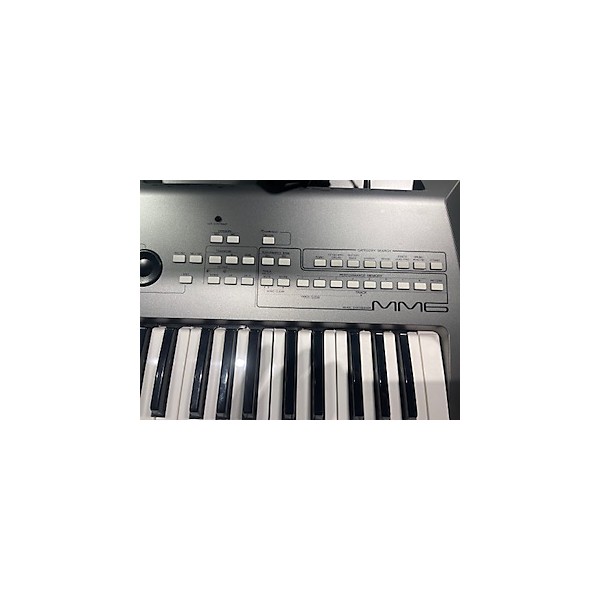 Used Yamaha MM6 61 Key Keyboard Workstation