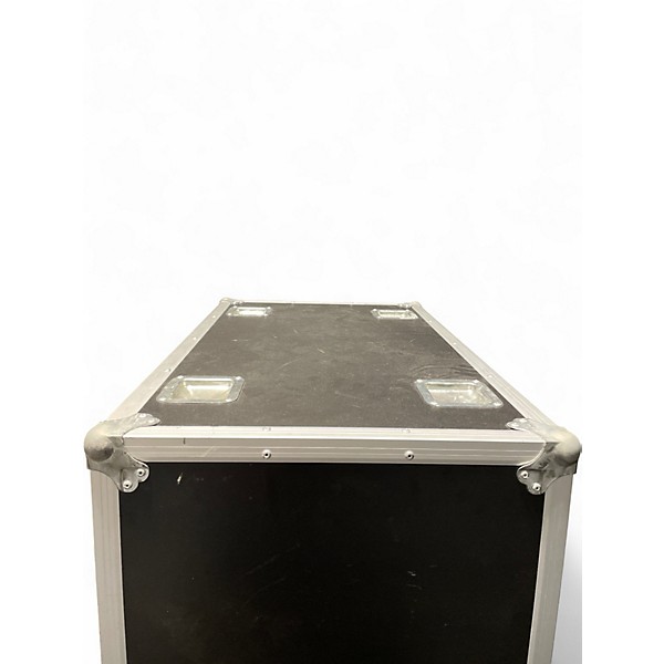 Used Gator SPEAKER TRUNK WITH CASTERS Sound Package