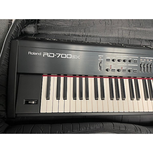 Used Roland Used Roland RD700SX Keyboard Workstation