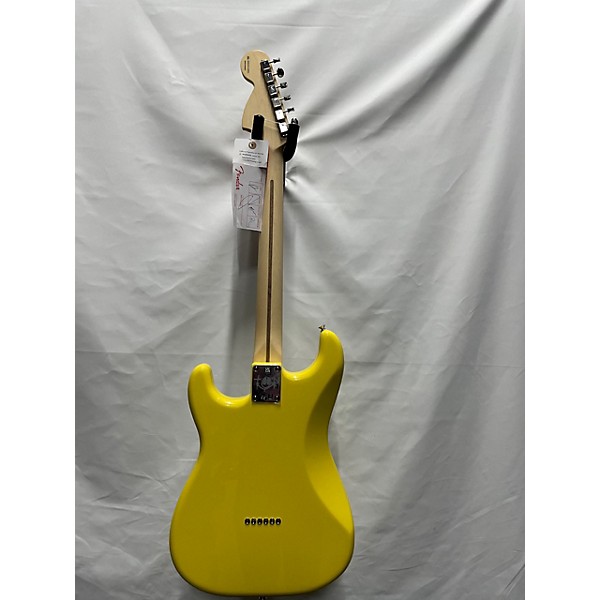 Used Fender TOM DELONGE SIGNATURE STRATOCASTER Yellow Solid Body Electric Guitar