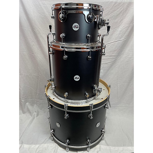 Used DW Design Series Drum Kit